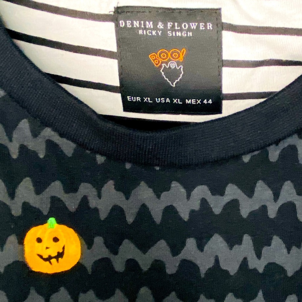 DENIM & FLOWER Ricky Singh Spooky Jack-o’-lantern Halloween T-Shirt Men’s Sz XL - Picture 3 of 4